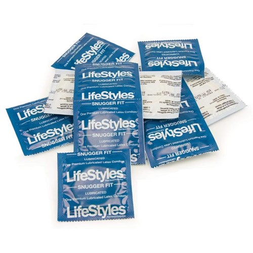 lifestyles-snugger-fit-condoms